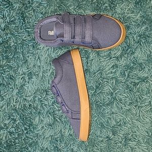 FabKids 3 Strap, Low Top Sneakers, Little Boys, Size 2, Navy